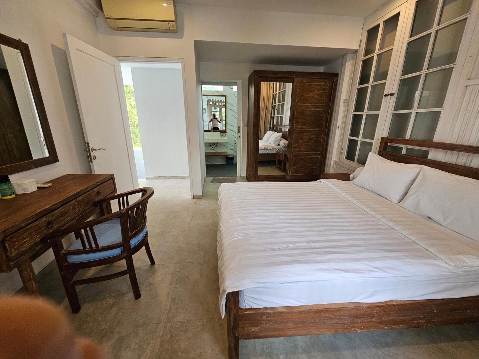 Ayuk, Umalas Bali Villa Canggu